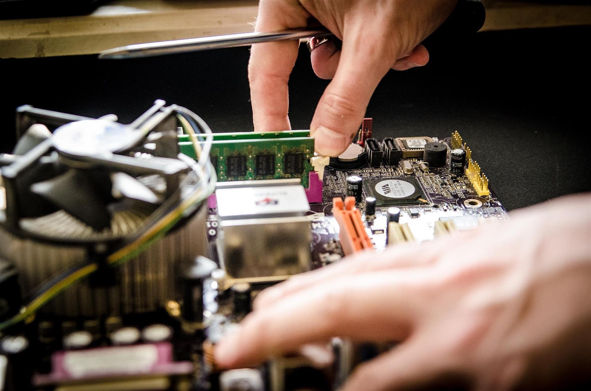Technicien informatique et réseau